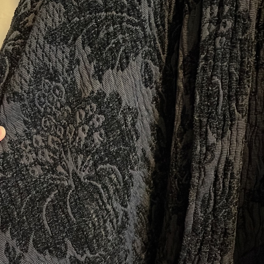Beautiful Jacquard Jacket - Picture 4 of 5